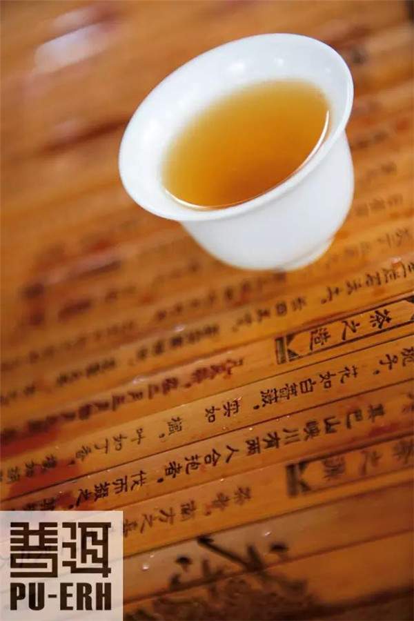 为什么普洱茶需要陈化？普洱茶的工艺要求“后发酵”
